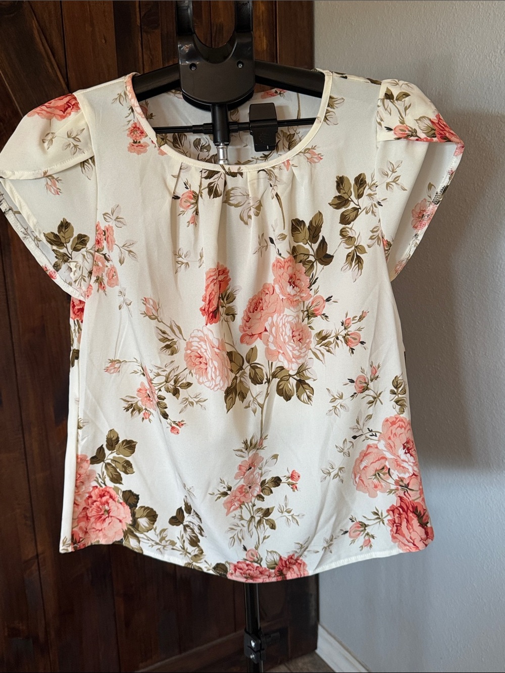 SHEIN Cream Floral Short Sleeve Blouse with Pink Roses